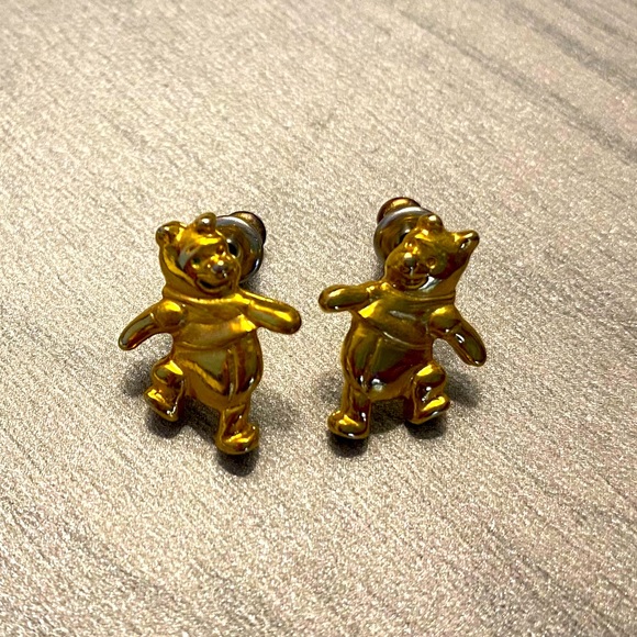 Disney Winnie the Pooh Earrings - Picture 1 of 1